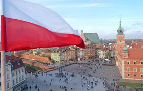 Польща скасує фінансову допомогу українським біженцям з 2024 року - Bloomberg