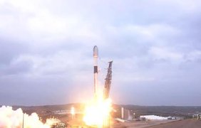 SpaceX відправила на орбіту військові супутники
