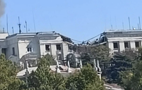 Вибухи у Севастополі: відео із соцмереж