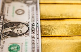 Ціна золота впала до мінімуму за останні півроку