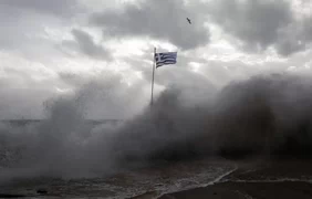 У Греції через потужний шторм "Еліас" випала кількамісячна норма опадів за день