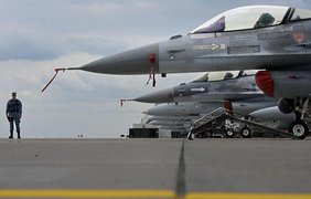 Франція приєднується до навчання українських пілотів на F-16 - Зеленський