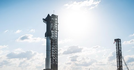 SpaceX вперше успішно повернула на Землю багаторазовий прискорювач ракети Starship (відео)