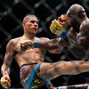 Бразилець Перейра зберіг титул UFC у напівважкій вазі