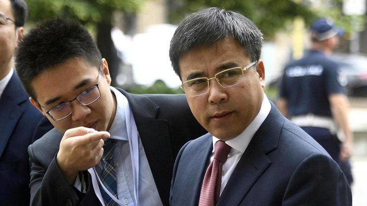 Ексголова Bank of China Лю Ляньге
