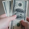 НБУ знизив курс долара після історичного максимуму