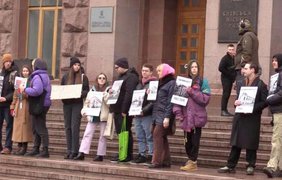 Активіст Перов організував несанкціонований мітинг з безробітними біля КМДА