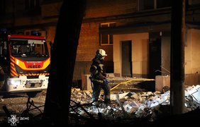 В Одесі впав "шахед": пожежа у житловому будинку, троє постраждалих