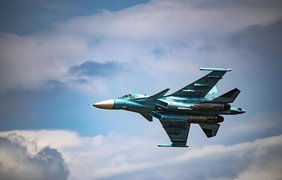 Під Генічеськом впав російський Су-34 (відео)