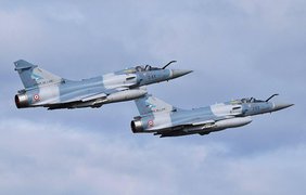 Україна обговорює з Францією поставки винищувачів Mirage 2000 - Зеленський 
