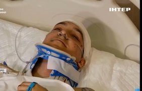 У Дніпрі медики рятують пораненого хлопця з Мирнограда