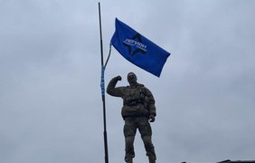 Російські добровольці підняли свої прапори у Козинці в Бєлгородській області