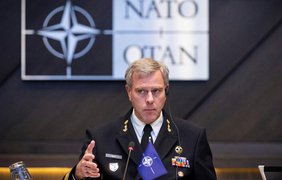 Бауер про НАТО в Україні: нема ані військ, ані планів їх направляти