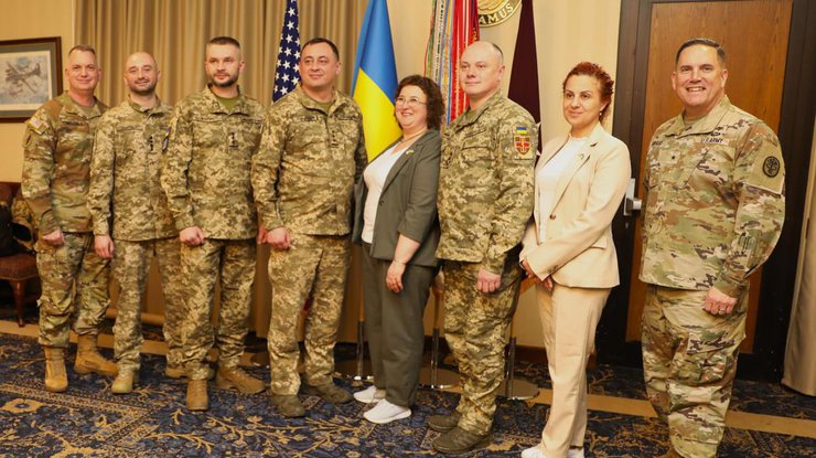 У Рамштайні зустрілися військові медики України та США