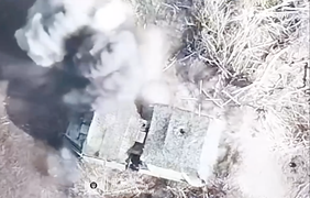 Прикордонники знищили два ворожі БТР в Донецькій області (відео)