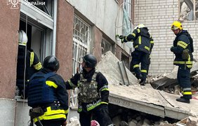 Вже 13 загиблих і понад 60 травмованих: у Чернігові зростає кількість жертв ракетної атаки (відео) 