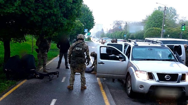 Двох грабіжників затримали в Івано-Франківську