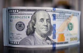 Долар подешевшав через скорочення дефіциту валюти: НБУ показав дані за тиждень