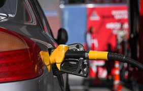 Ціни на бензин зросли до рекордного рівня, але дешевшає дизель