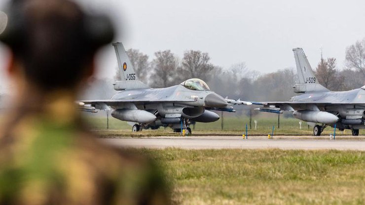 F-16