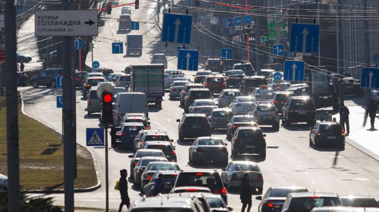 В Україні суттєво підвищать суми відшкодування при ДТП та вартість страховки