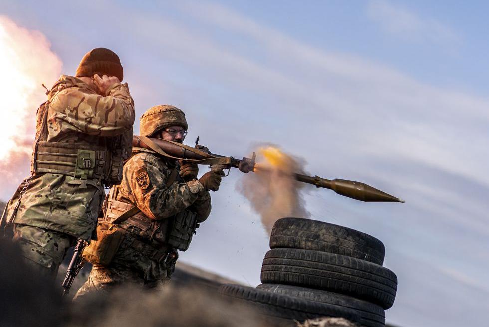 На Харківському напрямку українські військові відбили загрозу прориву окупантів. Загалом на фронті з початку доби відбулося 35 бойових зіткнень