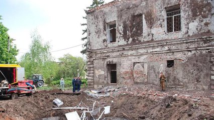 росіяни влучили по приватній забудові в Харкові: під завалами перебувають люди, є загибла