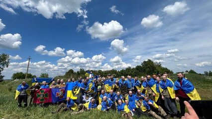 Україна повернула захисників і цивільних із полону рф