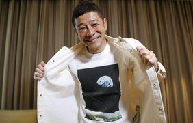 Японський мільярдер закрив проект першого туристичного польоту навколо Місяця