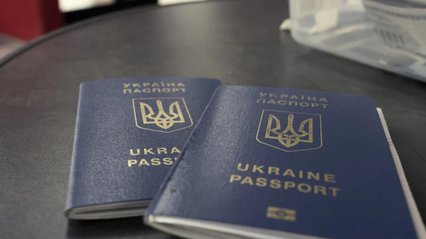Дуда підписав закон, який змінює умови надання допомоги українцям у Польщі