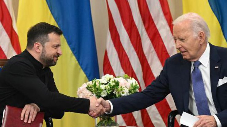 Фото: президенти України та США Володимир Зеленський і Джо Байден