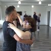 В Ужгороді проводять танцювальну реабілітацію для ЗСУ