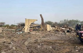 У столиці Чаду палає найбільший склад з боєприпасами, є загиблі та поранені (відео)