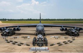 Американські стратегічні бомбардувальники B-52H залишили Європу