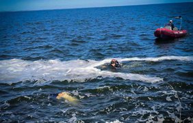 В Одесі знайшли тіло поліцейської, яку збило хвилею у море
