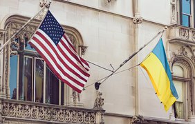 Чоловіки з подвійним громадянством більше не зможуть виїжджати з країни - Посольство США в Україні