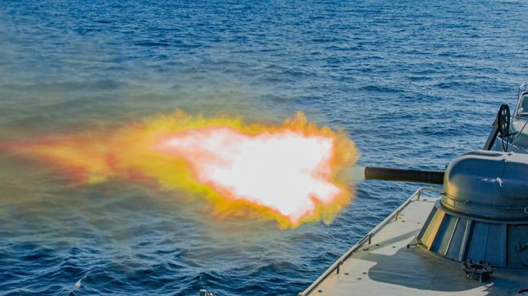 Росія вивела у Черне море три ракетоносії