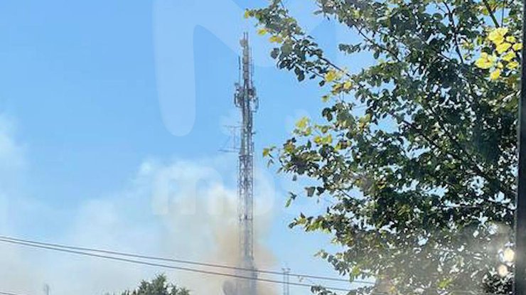 У Суджі спалахнула телевізійна вежа