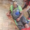 У Херсоні ворожий дрон атакував АЗС, поранені двоє чоловіків (відео)