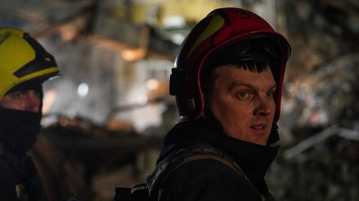 У Черкасах через повітряну атаку спалахнула пожежа