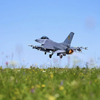 Прем'єрка Данії перепросила за затримку F-16 для України