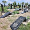 На Вінниччині п’яний вандал розгромив понад 70 могил (фото, відео)