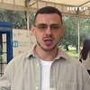 Заглушені голоси: у Києві з’явилась телефонна будка, де лунають історії дітей з інтернату