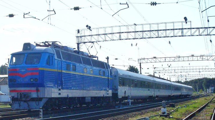 Поїзд "Укрзалізниці"