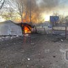 Атака дронів на Київ: уламки впали на Печерську, сталася пожежа