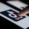 TikTok відновлює роботу після обіцянки Трампа - Bloomberg