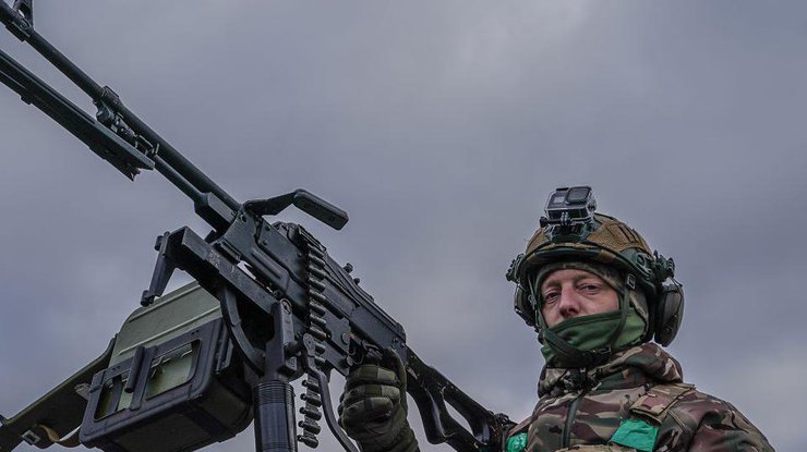 Військовослужбовець