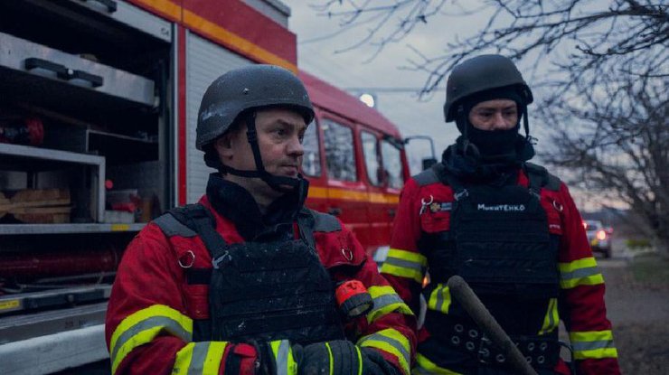 Рятувальники