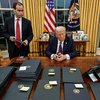 Трамп знову погрожує БРІКС митами 100% за створення спільної валюти
