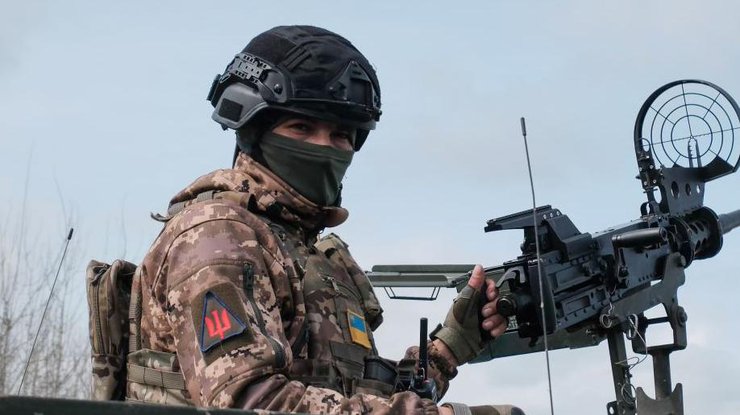 Військовослужбовець